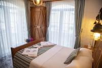 Aymesev Tas Otel