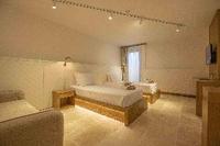 June Hotel