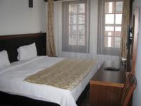 Simre Otel