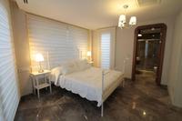Retron Residence