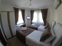 Le Mansion Hotel