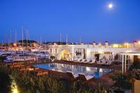 Cesme Marina Konukevi