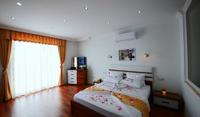 Villa Prize