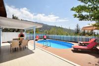 Villa Sezar by Helaltatilvillari