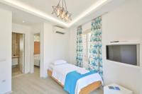 Hediye Hanim Suit Apart