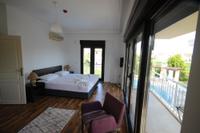 Villa Elm by Elm