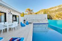 Villa Stone 2