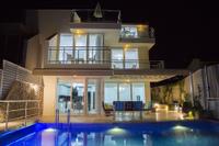 Villa Royal 1 by Akdenizvillam