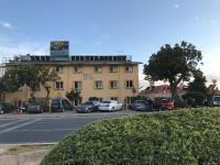 Muz Hotel