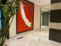 In The Middle Hotel