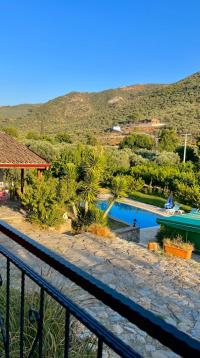 Pir Efes Mansion