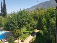 Mese Suites