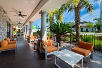 Holiday Inn Express Suites Lexington
