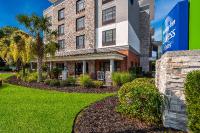Holiday Inn Express Suites Lexington