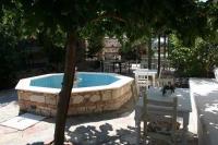 Alacati Zeytin Konak
