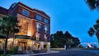 HarbourView Inn