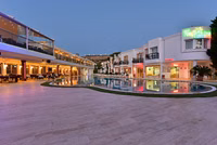 Tropicana Beach Hotel