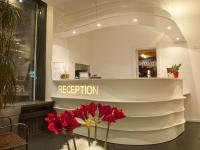 Hotel Le Grillon