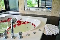 The Par Phuket SHA+ by ZUZU
