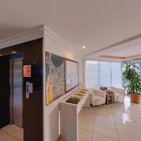 Risus Hotel Side