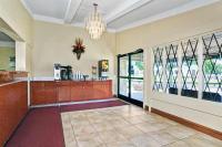 Knights Inn Charleston
