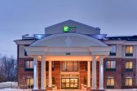 Holiday Inn Express and Suites Detroit Novi