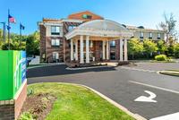 Holiday Inn Express and Suites Detroit Novi