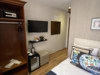 Four Doors Hotel