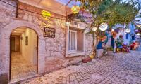 Livan Hotel Deluxe