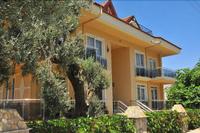 California Apart Hotel