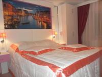 Hotel La White