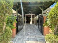 Seven City Hotel
