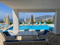Marquis Blue Hotel