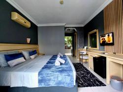 Summer Rose Otel