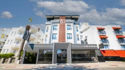 Lara Vista Hotel Suits & Spa