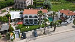 Cunda House Küçük Otel