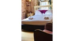 Pita Hotel