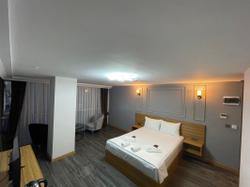 Waves Hotel