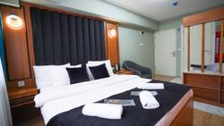 Luka Suit Hotel