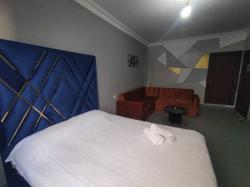 Zen Suit Otel