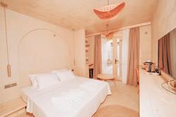Felix Rooms
