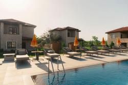 Elevres Stone House Otel