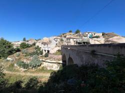 El Puente Cave Hotel