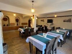 El Puente Cave Hotel