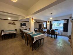 El Puente Cave Hotel