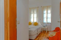 Phellos Apartment