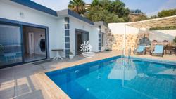 Villa Atlantis