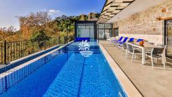 Villa Karamel