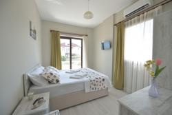 Cunda Zeyna Otel