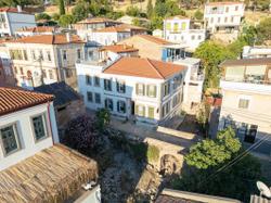 Lina Guest House
